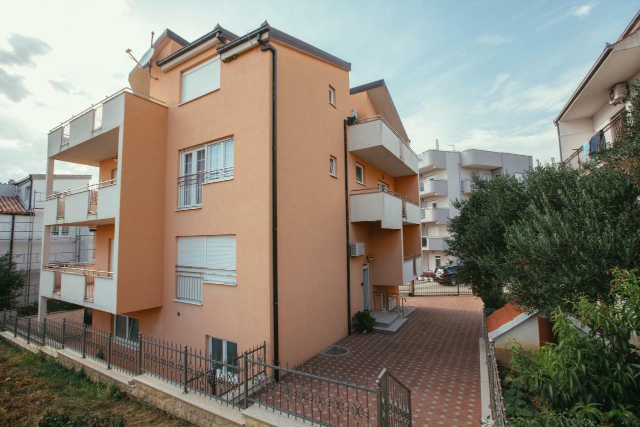 Апартаменти Maslina & Lavanda Подстрана Екстер'єр фото